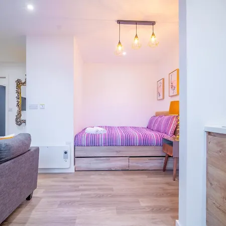 Priestley Street In Apartment